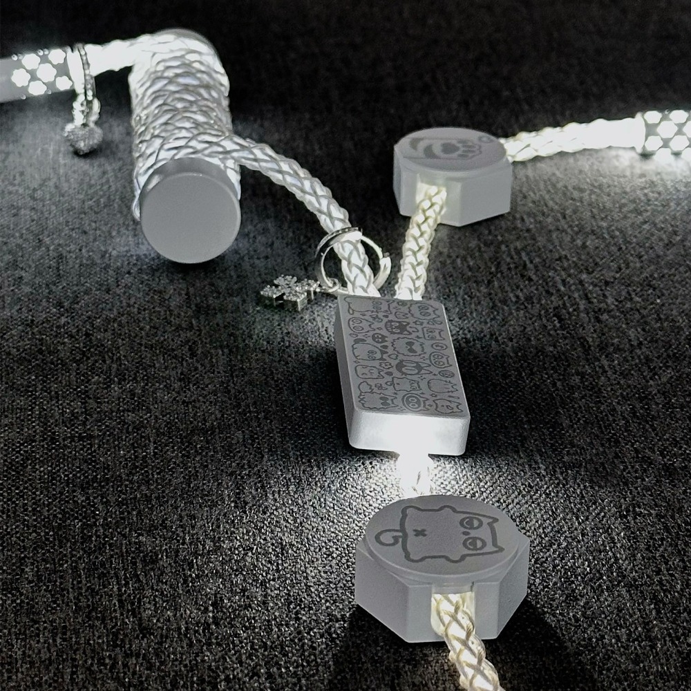 UNKNOWN ERROR D40 Cool White L - Gaming Accessories White 评论和价格