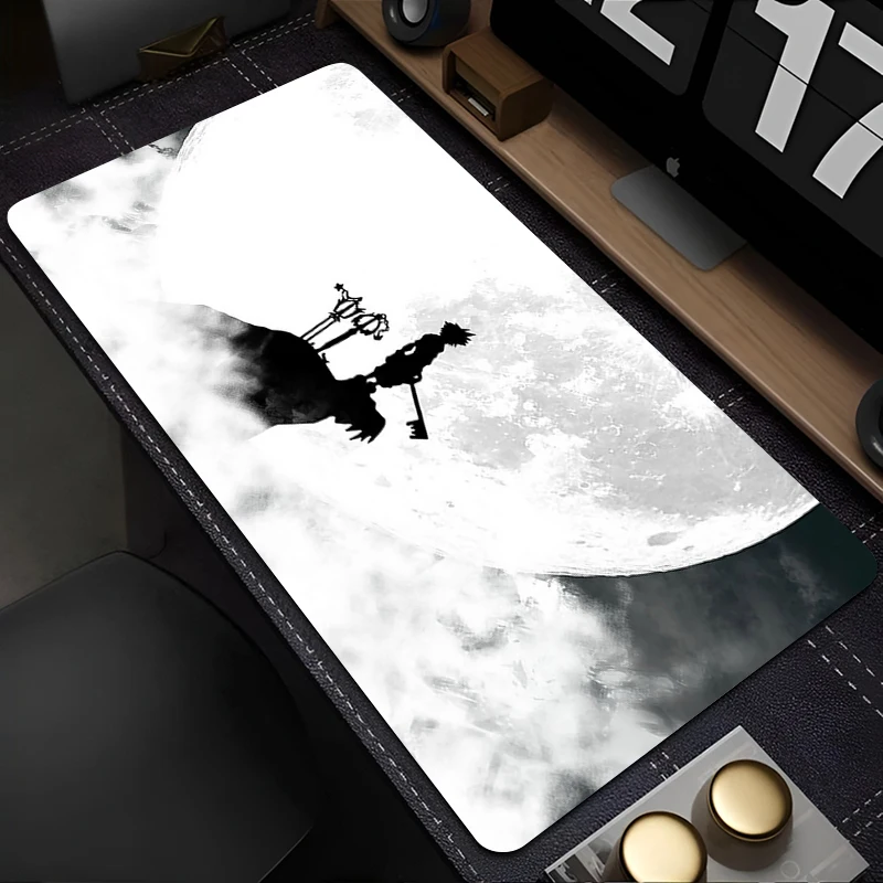Black And White Anime Desktop  - Gaming Accessories White 评论和价格